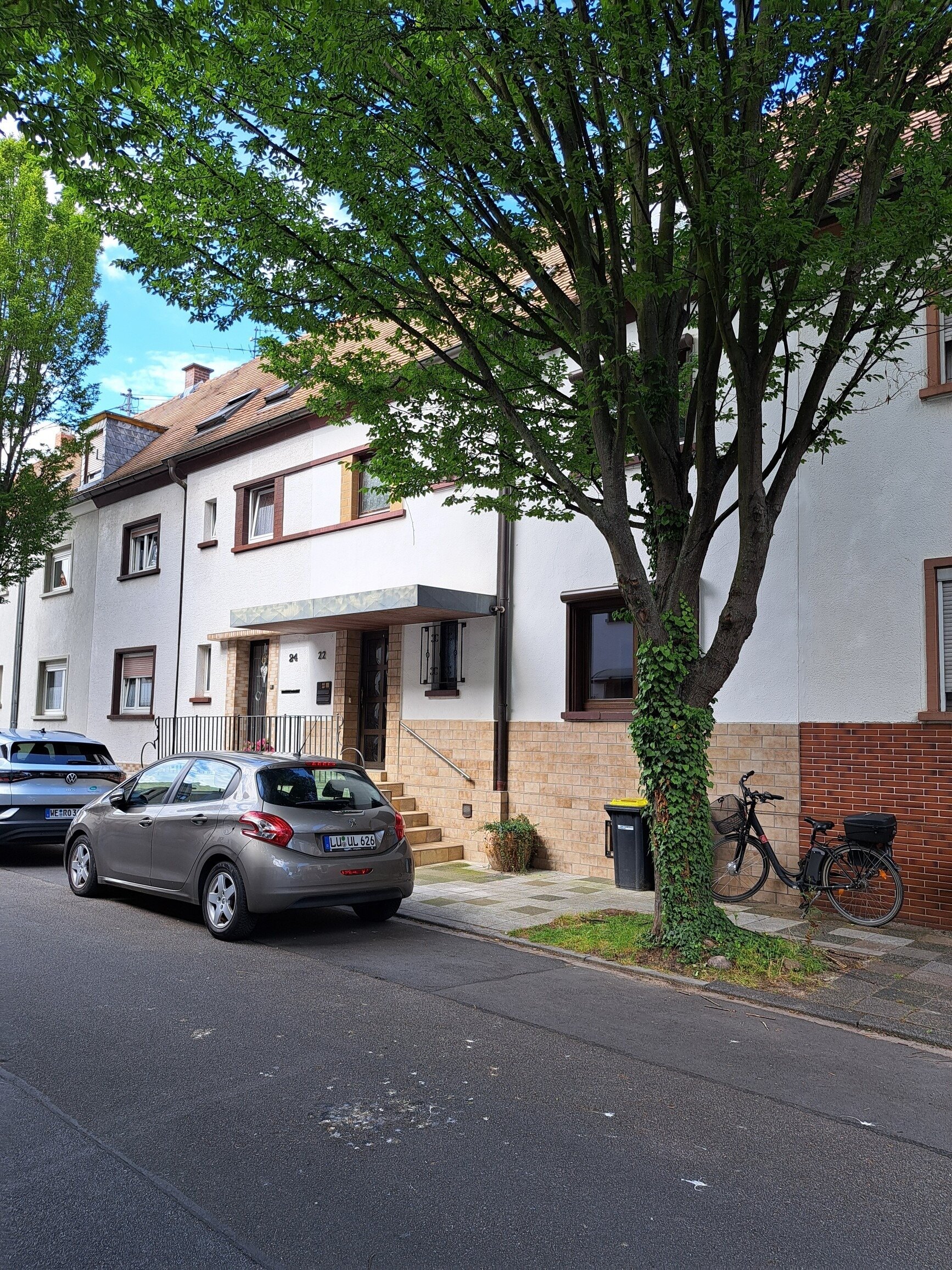 Reihenmittelhaus zum Kauf 359.000 € 6 Zimmer 150 m²<br/>Wohnfläche 180 m²<br/>Grundstück ab sofort<br/>Verfügbarkeit Oggersheim / Stadtbezirk 314 Ludwigshafen am Rhein 67071