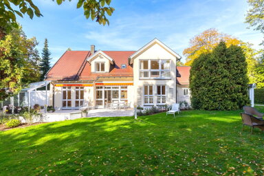 Villa zum Kauf provisionsfrei 1.650.000 € 9 Zimmer 280 m² 3.524 m² Grundstück Donauwörth Donauwörth 86609