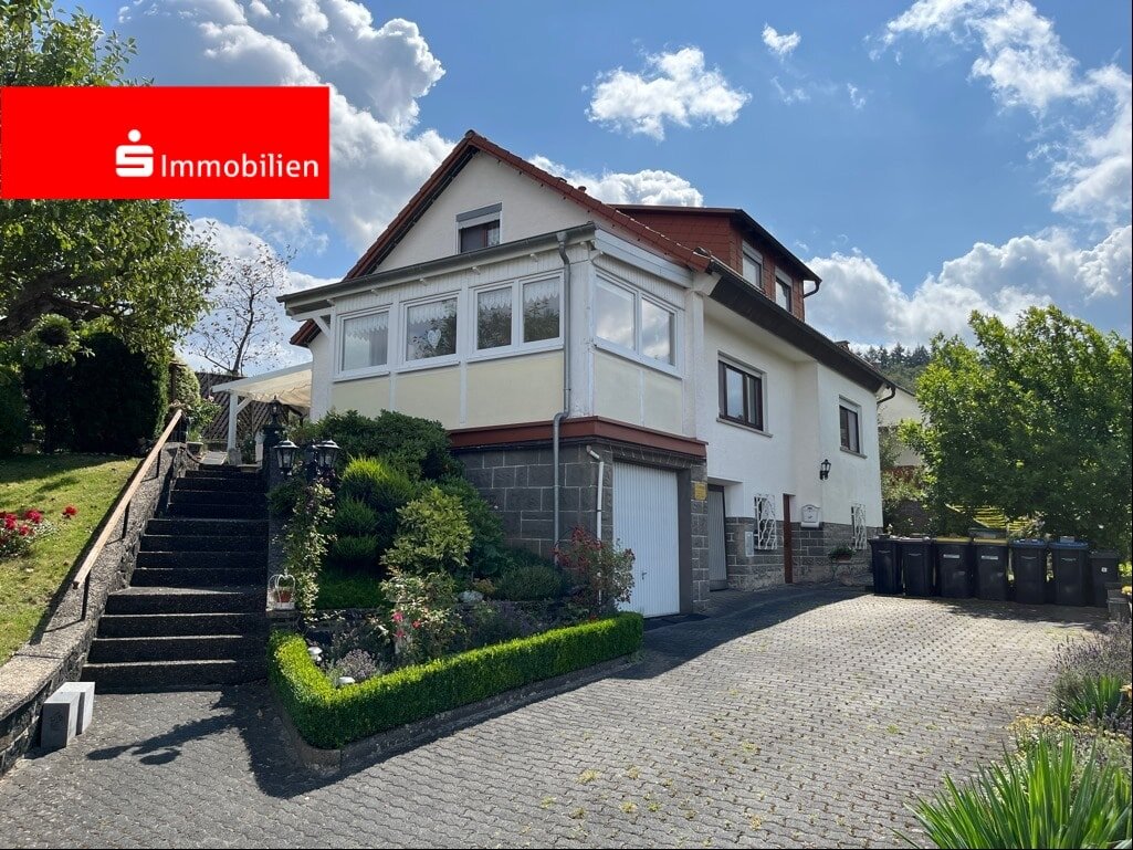 Einfamilienhaus zum Kauf 249.500 € 6 Zimmer 180 m²<br/>Wohnfläche 814 m²<br/>Grundstück ab sofort<br/>Verfügbarkeit Ballersbach Mittenaar 35756