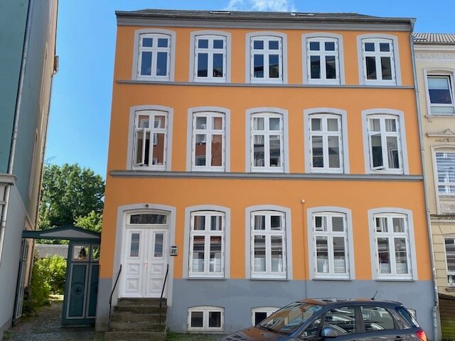 Wohnung zur Miete 550 € 3 Zimmer 64 m²<br/>Wohnfläche 01.09.2024<br/>Verfügbarkeit Schloßstraße 45 Neustadt - Duburg Flensburg 24939
