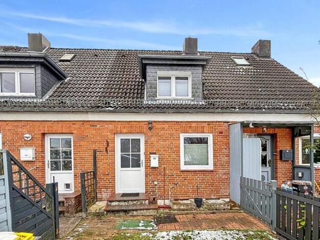 Reihenmittelhaus zum Kauf 159.000 € 2 Zimmer 60 m² 142 m² Grundstück Schleswig 24837