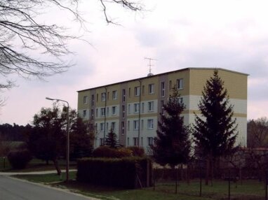 Wohnung zur Miete 270 € 2 Zimmer 57 m² 3. Geschoss Gramzower Straße 11-15 Blankenburg Oberuckersee 17291