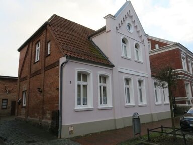 Mehrfamilienhaus zum Kauf 255.000 € 6 Zimmer 155,2 m² 292 m² Grundstück Hagenow Hagenow 19230