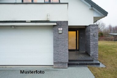 Mehrfamilienhaus zum Kauf Zwangsversteigerung 370.000 € 1 Zimmer 229 m² 1.005 m² Grundstück Lünen - Süd Lünen 44532