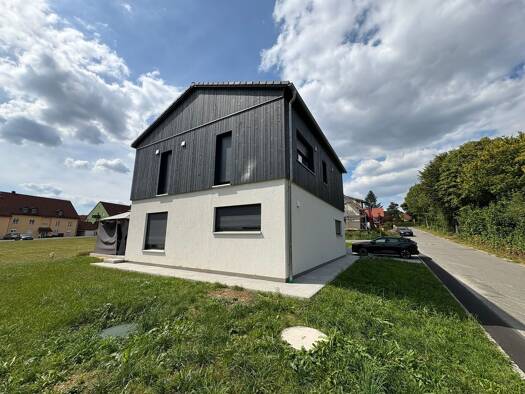 Einfamilienhaus zum Kauf 399.000 € 5 Zimmer 153 m² 584 m² Grundstück Wiesau 95676