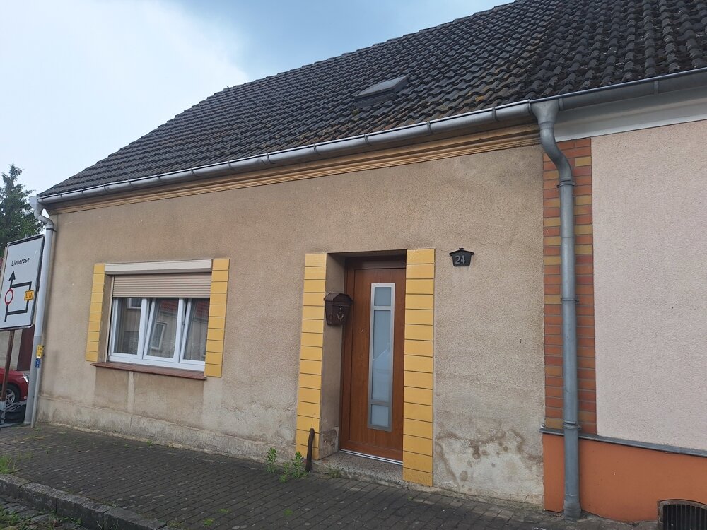 Einfamilienhaus zum Kauf 76.000 € 3 Zimmer 65 m²<br/>Wohnfläche 141 m²<br/>Grundstück Stadt Friedland Friedland 15848