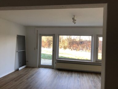 Haus zur Miete 920 € 5 Zimmer 120 m² 280 m² Grundstück Neumühle Weiherhammer 92700