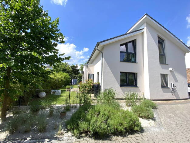 Einfamilienhaus zum Kauf provisionsfrei 448.000 € 5 Zimmer 147 m² 459 m² Grundstück Scharnhorststraße Oldenburg 26129