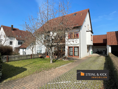 Mehrfamilienhaus zum Kauf 364.000 € 7 Zimmer 160 m² 302 m² Grundstück Erlheim Sulzbach-Rosenberg 92237