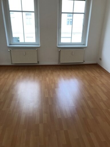 Wohnung zur Miete 305 € 2,5 Zimmer 46 m² 2. Geschoss frei ab sofort Ballenstedter Straße . Ballenstedter Straße Magdeburg 39118