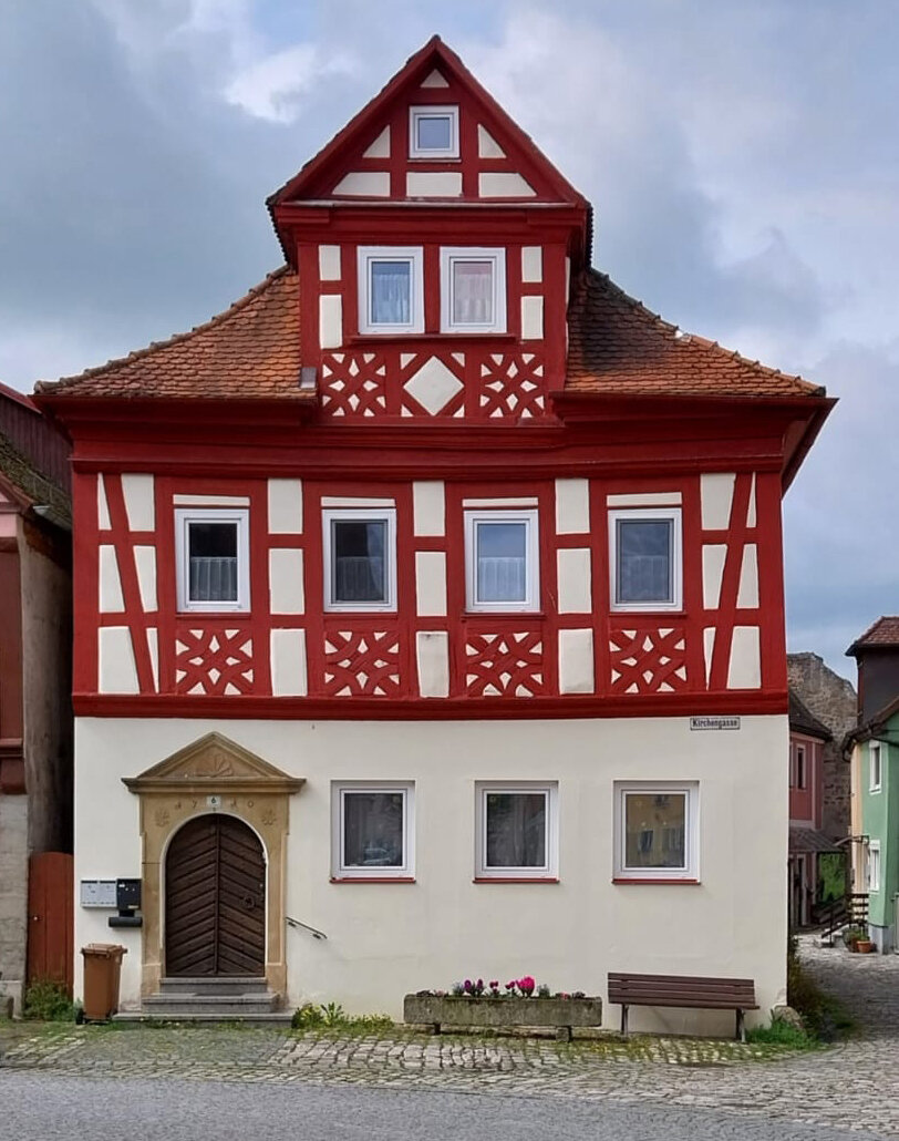 Haus zum Kauf 222.000 € 183 m²<br/>Wohnfläche 180 m²<br/>Grundstück Kirchengasse 6 Leutershausen Leutershausen 91578
