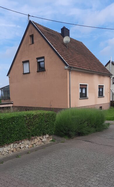 Einfamilienhaus zur Zwangsversteigerung provisionsfrei 89.600 € 4 Zimmer 116 m² 790 m² Grundstück Fürstenhausen Völklingen 66333