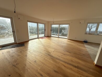 Wohnung zur Miete 1.340 € 3 Zimmer 134 m² EG frei ab sofort Josef-Schlicht-Str. 10 Oberschneiding Oberschneiding 94363