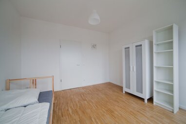 Wohnung zur Miete Wohnen auf Zeit 874 € 8 Zimmer 15 m² frei ab 05.08.2024 Erika-Mann-Straße 17 St. Vinzenz München 80636