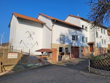 Einfamilienhaus zum Kauf 145.000 € 7 Zimmer 175 m² 444 m² Grundstück Breslauer Straße 30 Kirchheim Kirchheim 36275