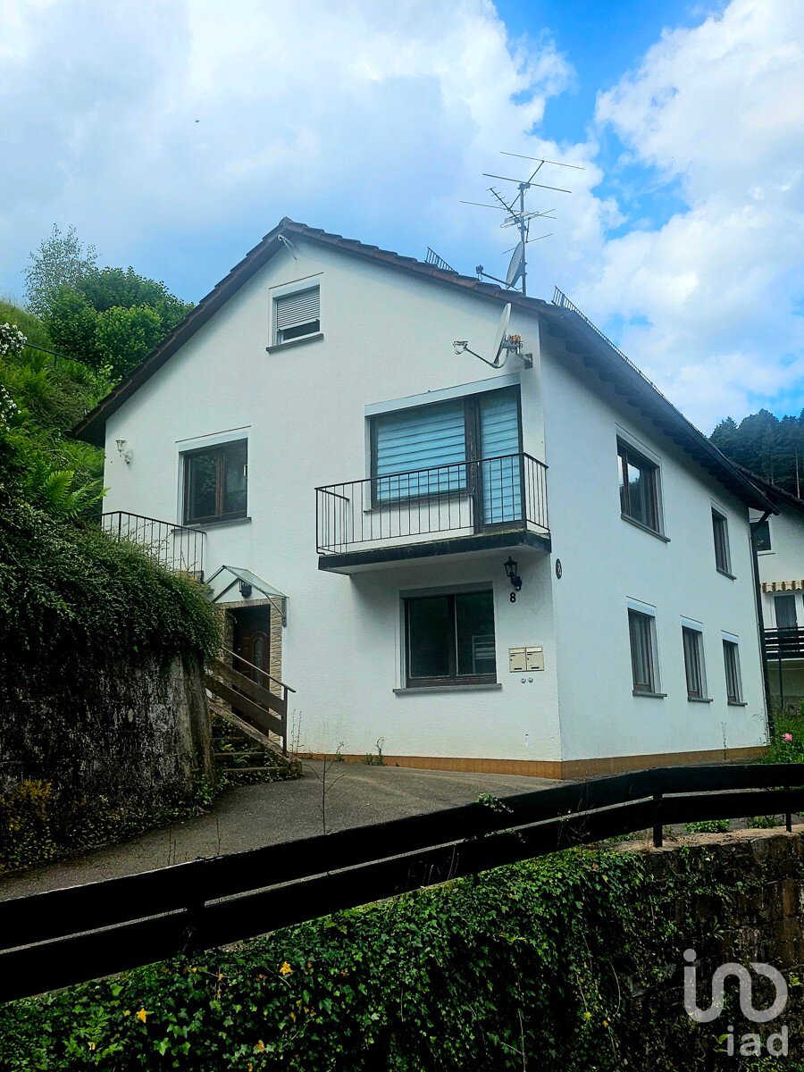 Mehrfamilienhaus zum Kauf 250.000 € 7 Zimmer 138 m²<br/>Wohnfläche 1.941 m²<br/>Grundstück 01.09.2025<br/>Verfügbarkeit Alpirsbach Alpirsbach 72275