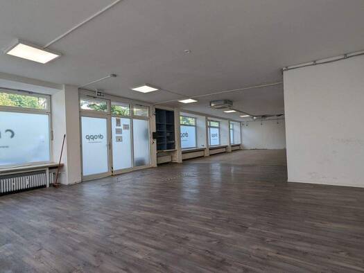 Verkaufsfläche zur Miete provisionsfrei 303 m² Verkaufsfläche Martin Behaim Strasse 3 Sendling-Westpark München 81373