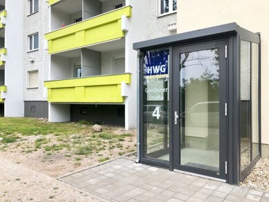 Wohnung zur Miete 244 € 1 Zimmer 29,3 m² 6. Geschoss Genthiner Straße 4 Silberhöhe Halle 06132