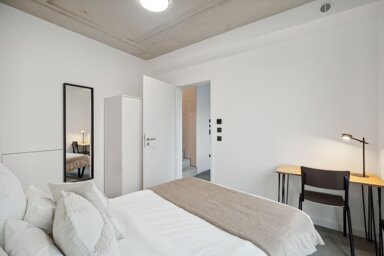 Wohnung zur Miete Wohnen auf Zeit 820 € 6 Zimmer 10,4 m² frei ab 20.01.2025 Hermannstraße 14 Neukölln Berlin 12049