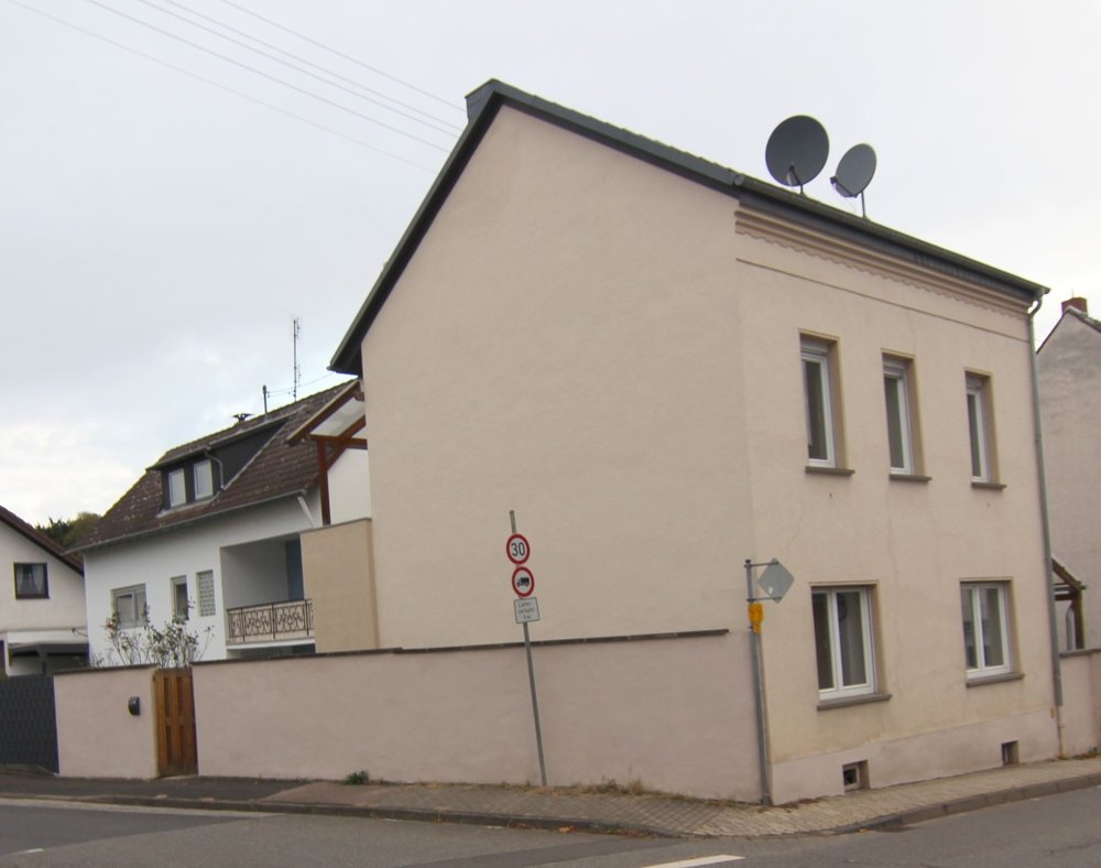 Einfamilienhaus zum Kauf 320.000 € 4 Zimmer 130 m²<br/>Wohnfläche 149 m²<br/>Grundstück Sinzig Sinzig 53489