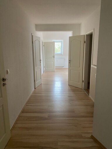 Wohnung zur Miete 530 € 4 Zimmer 100 m² 3. Geschoss Parkstraße 1 Reichenbach Reichenbach 08468