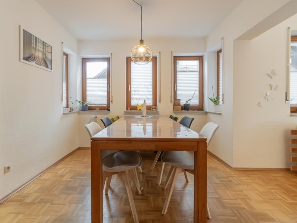 Doppelhaushälfte zum Kauf 395.000 € 4,5 Zimmer 117,9 m²<br/>Wohnfläche 413 m²<br/>Grundstück Tuningen 78609