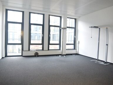 Bürofläche zur Miete 21.375 € 37 Zimmer 1.250 m² Bürofläche Äußerer Westen Regensburg 93049