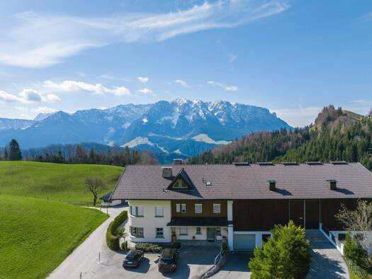 Wohnung zur Miete 2.466 € 4 Zimmer 137 m² Rettenschöss 6347