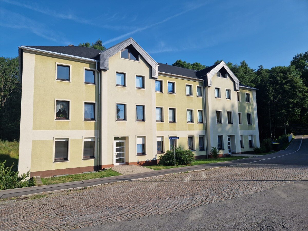 Mehrfamilienhaus zum Kauf 300.000 € 820 m²<br/>Wohnfläche 1.730 m²<br/>Grundstück Alte Bahnhofstraße 9-10 Langenau Brand-Erbisdorf / Langenau 09618