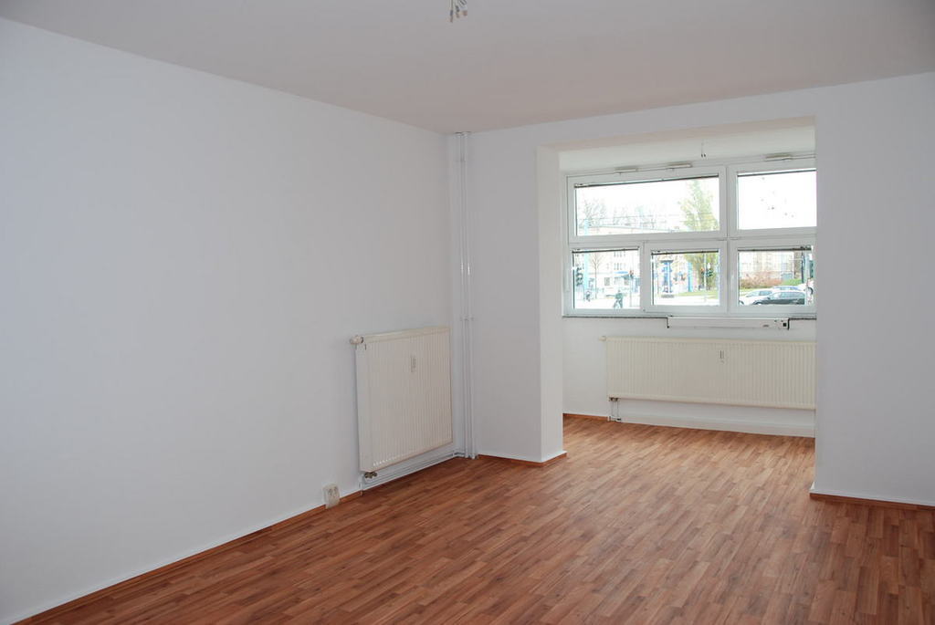 Wohnung zur Miete 430 € 2 Zimmer 68,9 m²<br/>Wohnfläche 3.<br/>Geschoss Brückenstr. 21 Zentrum 015 Chemnitz 09111