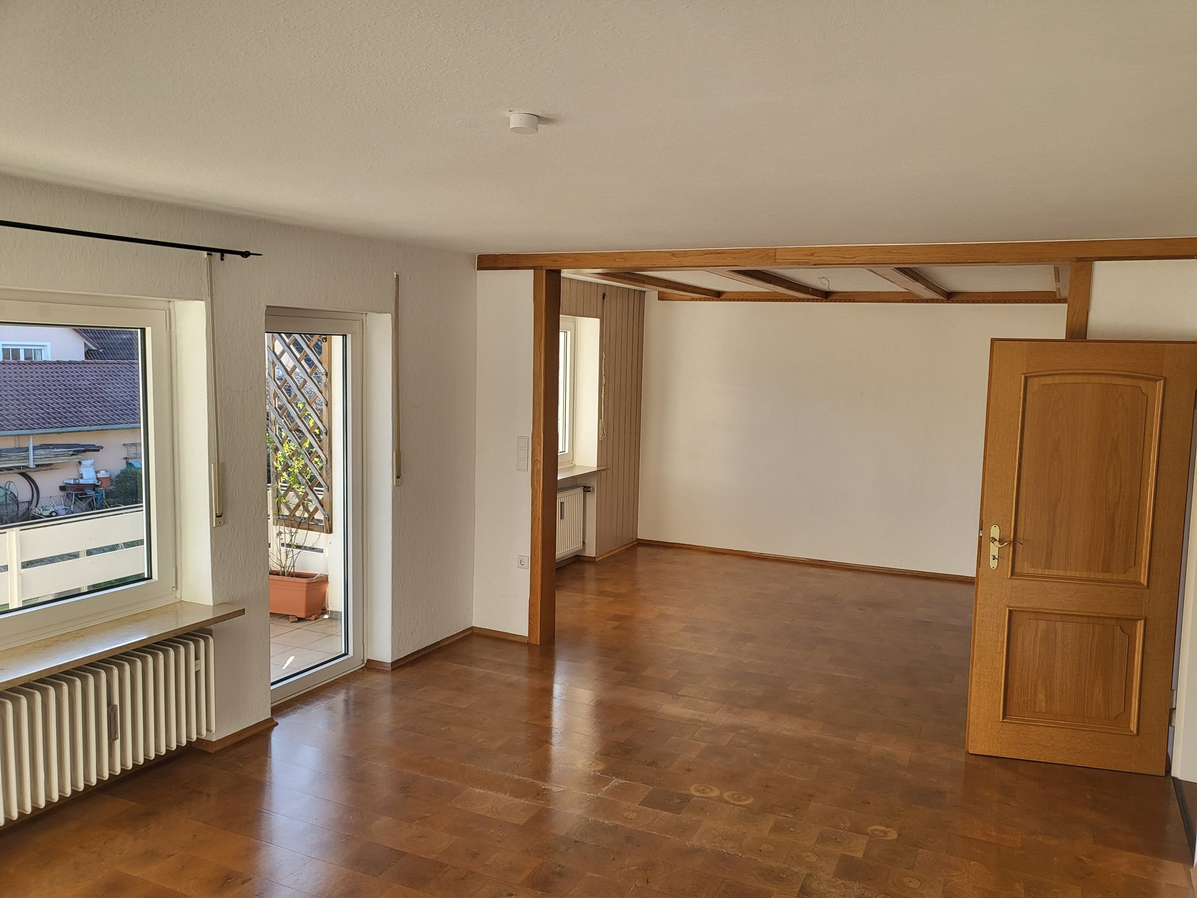 Wohnung zur Miete 810 € 3,5 Zimmer 100 m²<br/>Wohnfläche 1. Stock<br/>Geschoss Hagenbuch Weißenburg i. Bay. 91781