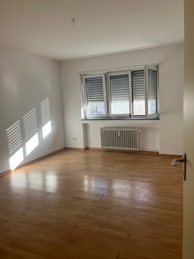WG-Zimmer zur Miete 500 € 14 m² 3. Geschoss frei ab sofort Nebeniusstr. 39 Südstadt - Südlicher Teil Karlsruhe 76137