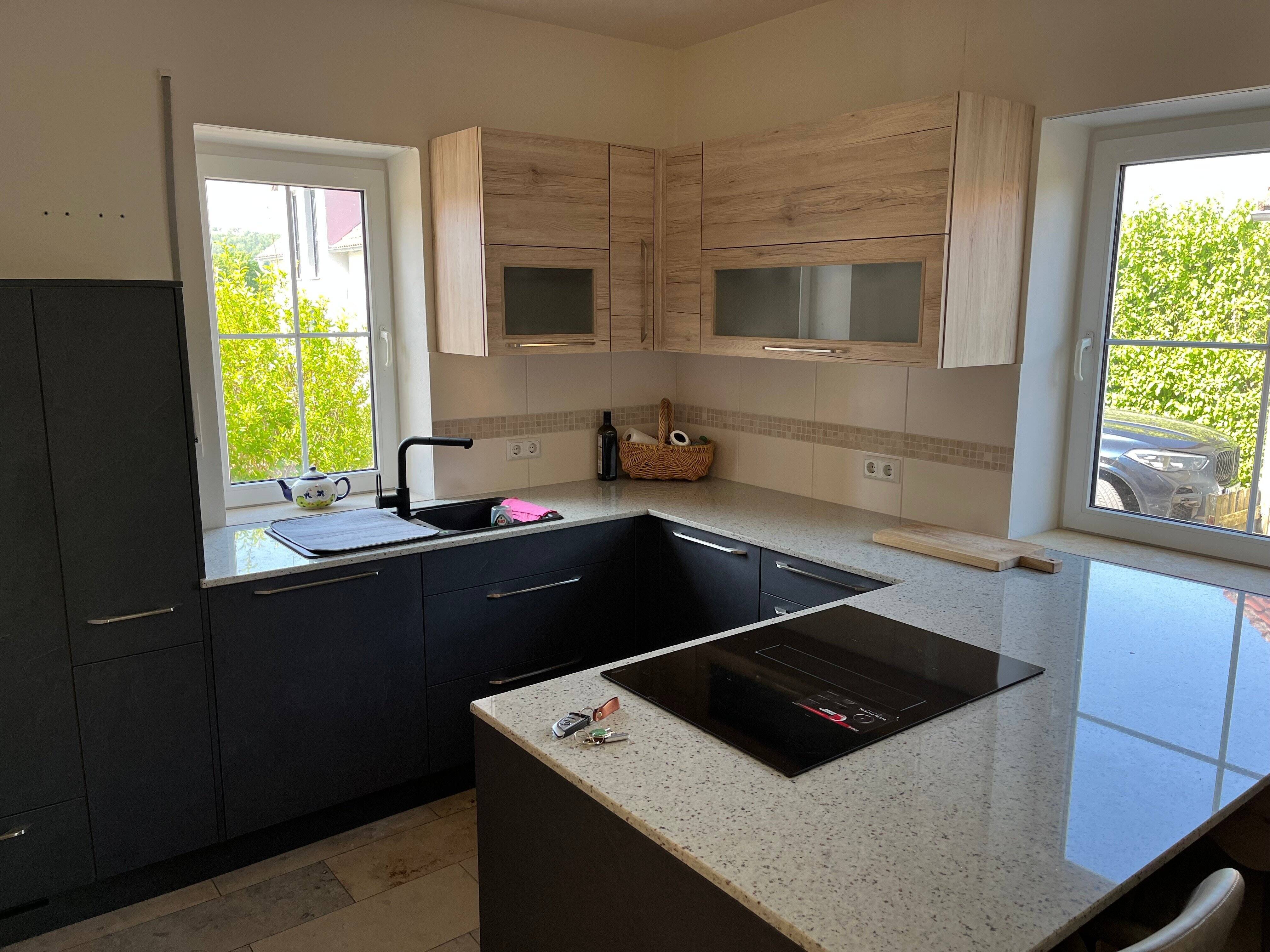 Immobilie in Solnhofen - Doppelhaushälfte mit Garage und Nebengebäude - Bild 2