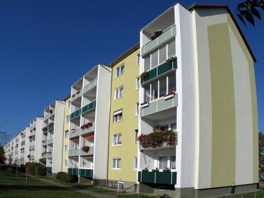 Wohnung zur Miete 332 € 2 Zimmer 55,3 m² 2. Geschoss Brandenburger Str. 1 Weida Riesa 01587