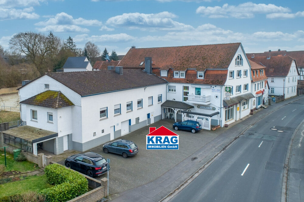 Haus zum Kauf 500.000 € 23 Zimmer 640 m²<br/>Wohnfläche 1.025 m²<br/>Grundstück Fronhausen Fronhausen 35112