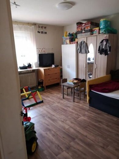 Mehrfamilienhaus zum Kauf 179.000 € 9 Zimmer 290 m² 1.035 m² Grundstück Innenstadt Pirmasens 66955