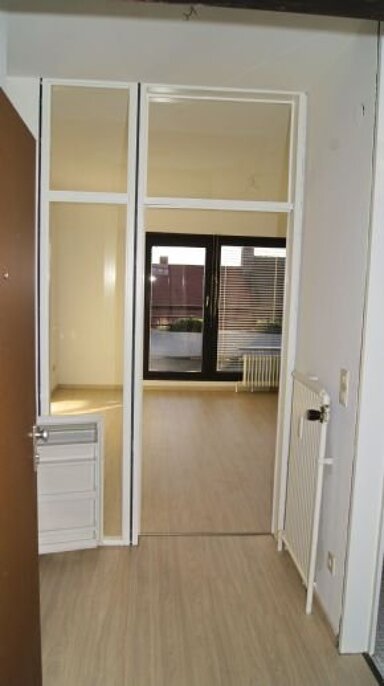 Wohnung zur Miete 310 € 1 Zimmer 33,5 m² 6. Geschoss frei ab 01.04.2025 Südstadt 31 Fürth 90763