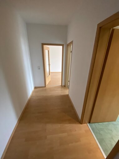 Wohnung zur Miete 251 € 2 Zimmer 48,2 m² 3. Geschoss Helmholzstr. 52 we 16 Ebersdorf 140 Chemnitz 09131