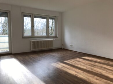 Wohnung zur Miete 607 € 3 Zimmer 74,6 m² EG frei ab sofort Otfried-von-Weißenburg-Straße 28 Ziehers - Süd Fulda 36043