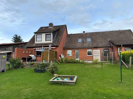 Haus zum Kauf 230.000 € 5,5 Zimmer 172 m² 552 m² Grundstück Kollow 21527