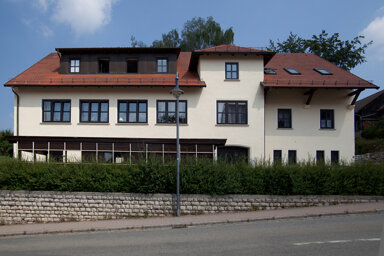 Wohnung zum Kauf provisionsfrei 296.500 € 3,5 Zimmer 82,9 m² 1. Geschoss Neufahrner Str. 33 Rottenburg Rottenburg a. d. Laaber 84056