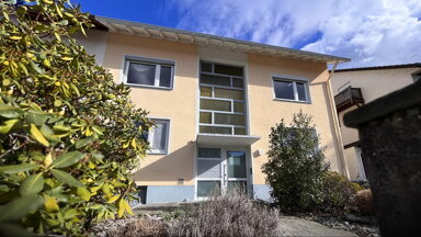 Mehrfamilienhaus zum Kauf provisionsfrei als Kapitalanlage geeignet 950.000 € 12 Zimmer 269,2 m² 395 m² Grundstück Kirchzarten Kirchzarten 79199