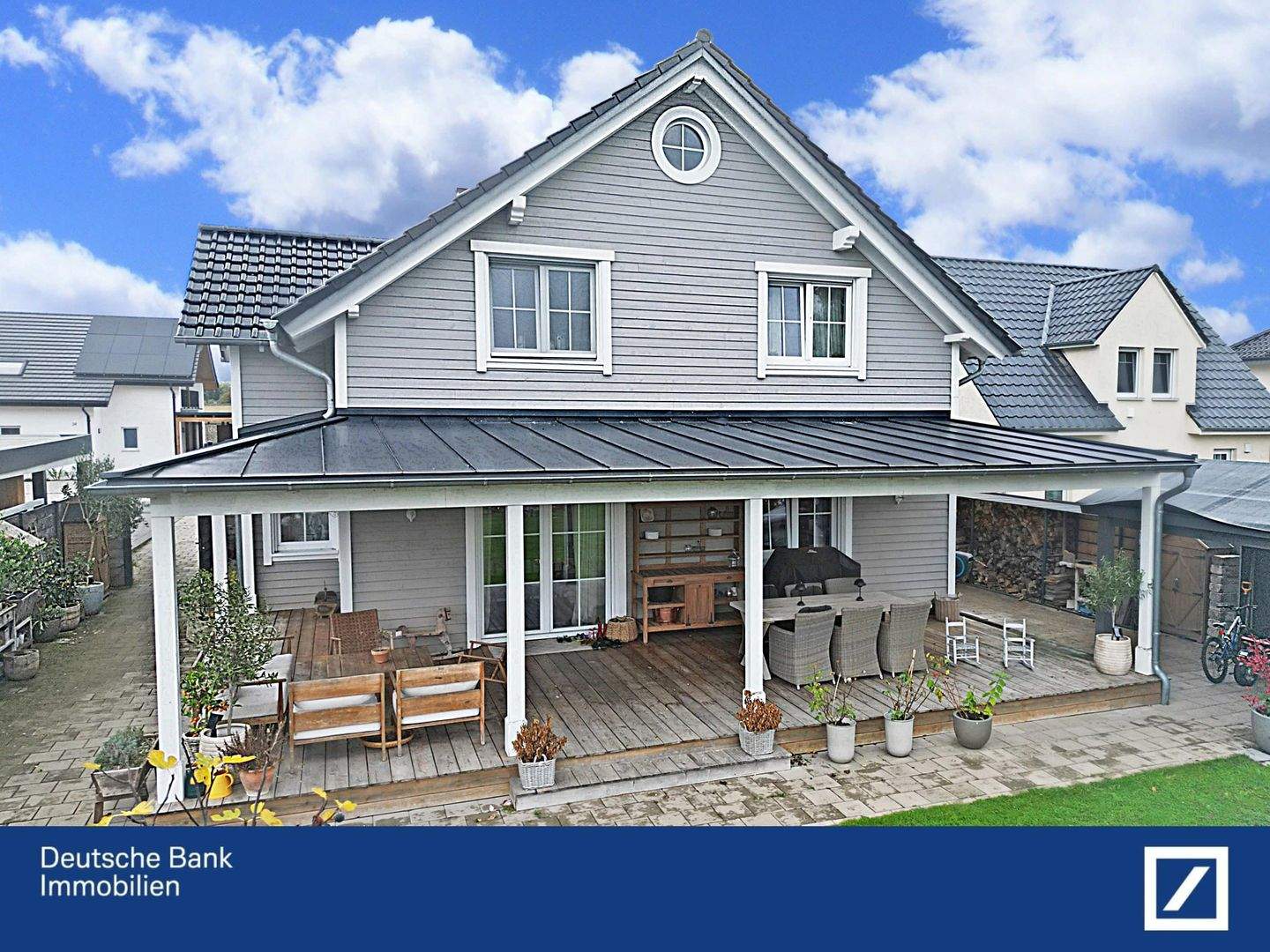 Modernes Holzhaus mit warmem Charme und durchdachter Technik