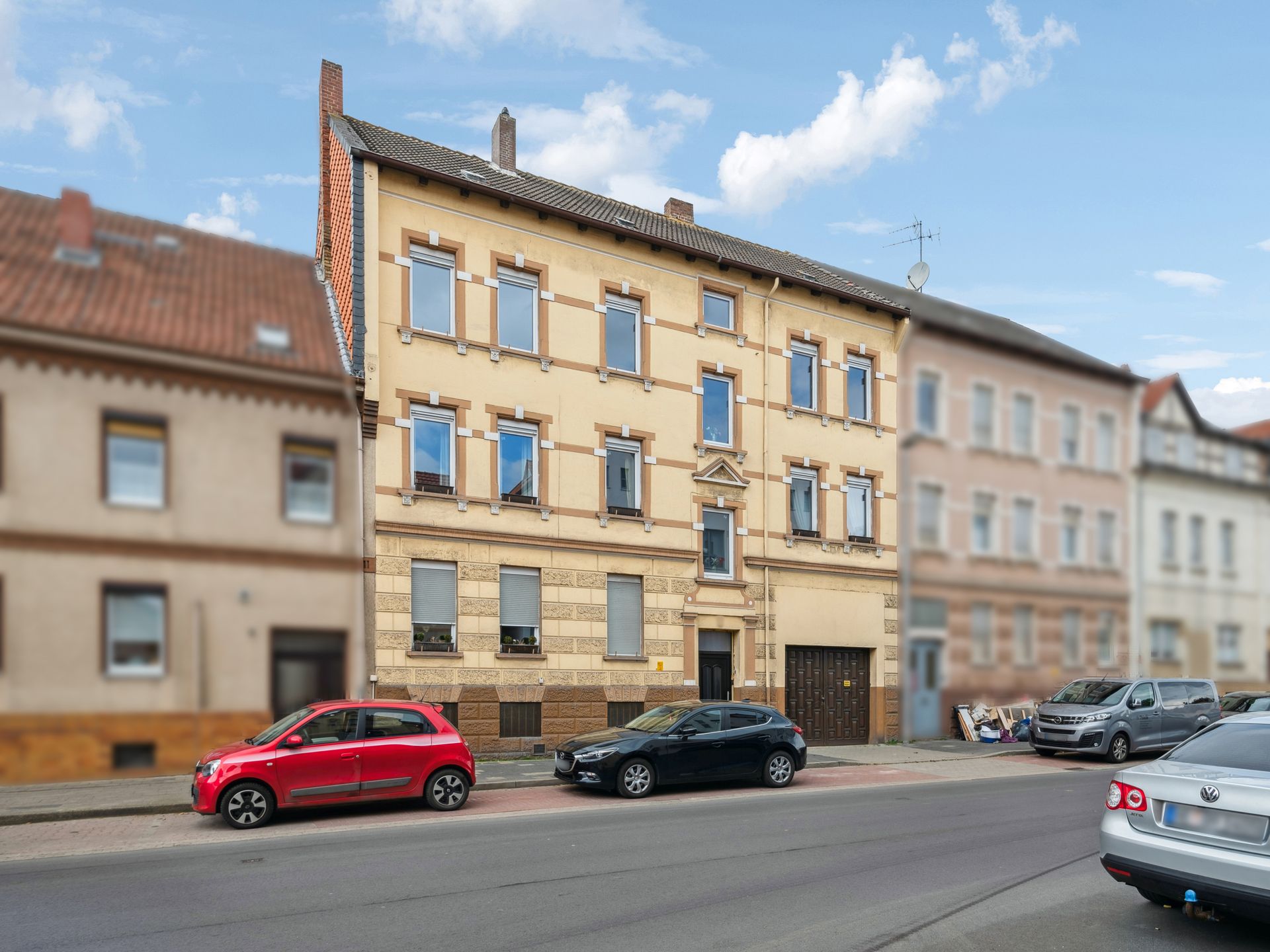 Mehrfamilienhaus zum Kauf 199.000 € 8 Zimmer 251 m²<br/>Wohnfläche 351 m²<br/>Grundstück Schöningen Schöningen 38364