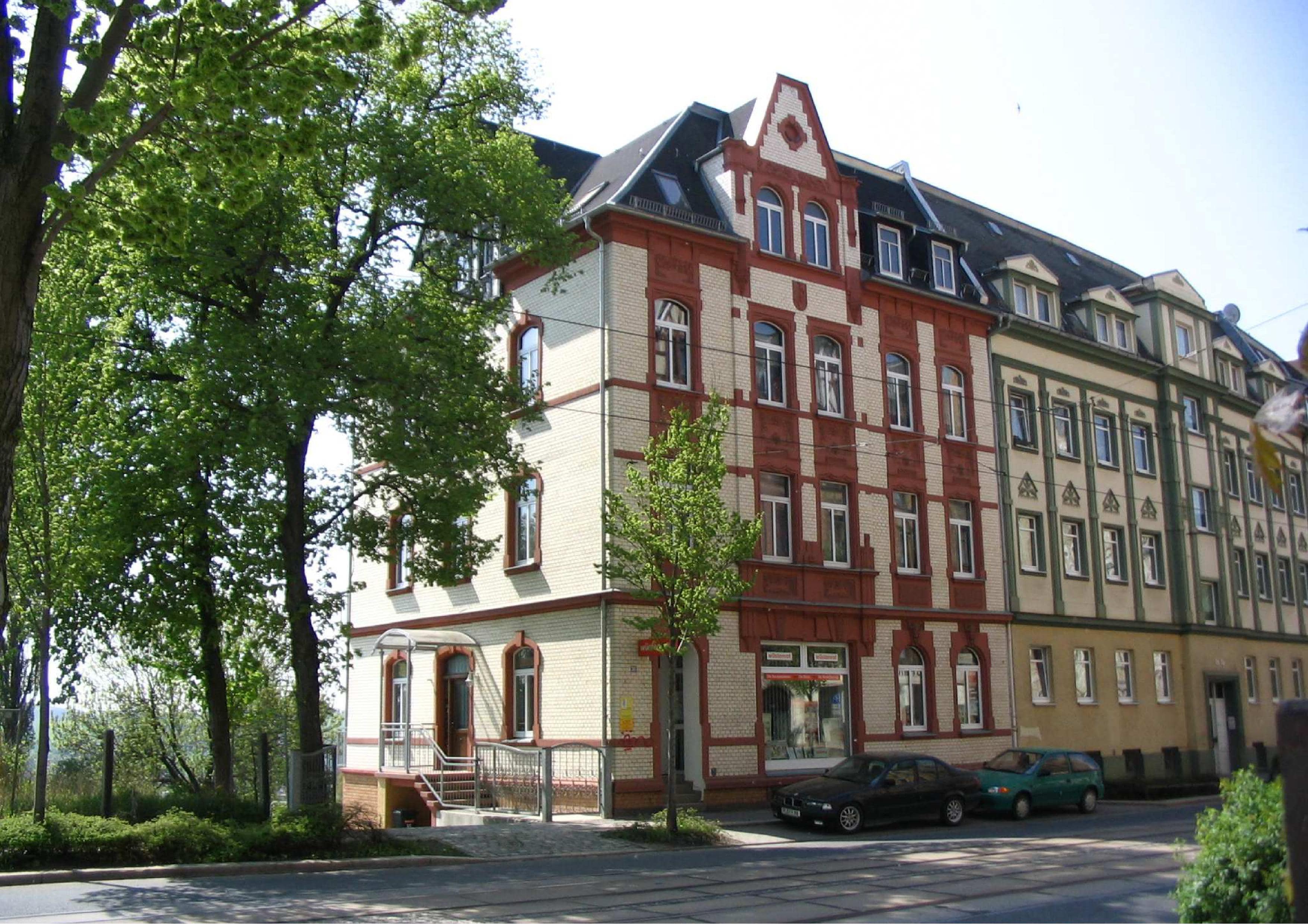 Mehrfamilienhaus zum Kauf 300.000 € 18 Zimmer 407 m²<br/>Wohnfläche 810 m²<br/>Grundstück Siedlung Neundorf Plauen 08523