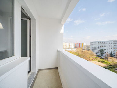 Wohnung zur Miete nur mit Wohnberechtigungsschein 486 € 4 Zimmer 83,7 m² 4. Geschoss frei ab 01.01.2025 Otto-Nagel-Straße 8 Hanns-Eisler-Platz / Kannenstieg Magdeburg 39128