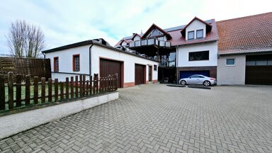 Haus zum Kauf 550.000 € 9 Zimmer 256 m² 715 m² Grundstück Schloßweg 5 Schönfeld Großrinderfeld 97950