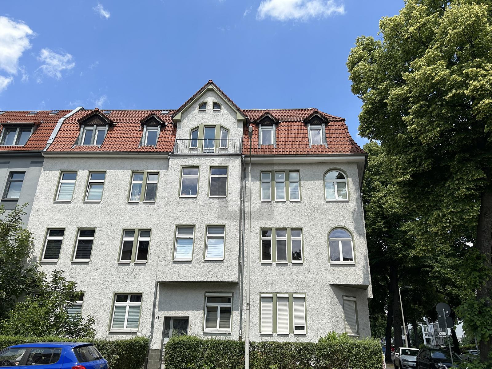 Wohnung zur Miete 700 € 4 Zimmer 126 m²<br/>Wohnfläche 3. Stock<br/>Geschoss Nordvorstadt 151 Zwickau 08058