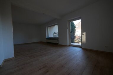 Haus zum Kauf Provisionsfrei 220.000 € 4 Zimmer 95 m² 200 m² Grundstück Herbststraße 28 Gröbenzell 82194
