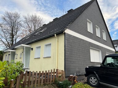 Doppelhaushälfte zur Miete 1.870 € 5 Zimmer 160 m² 270 m² Grundstück frei ab sofort Asternweg 25 Birth Velbert 42549